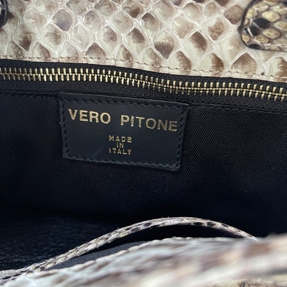 SNAKE SKIN- PHYTON ITALIAN HANDBAG NEW - Picture 4 of 16